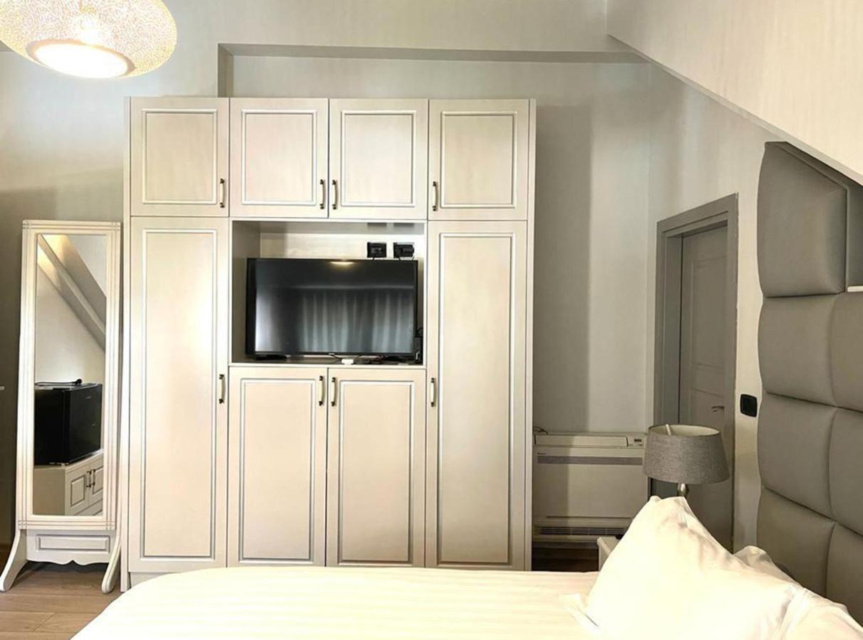 Vila Shard Boutique Hotel Tiranë Luaran gambar