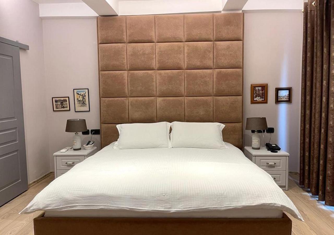 Vila Shard Boutique Hotel Tiranë Luaran gambar