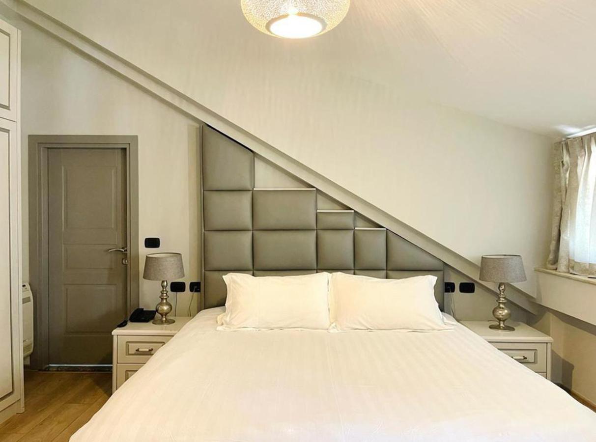 Vila Shard Boutique Hotel Tiranë Luaran gambar