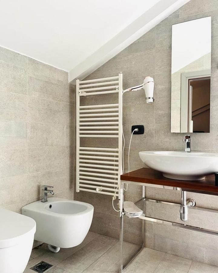 Vila Shard Boutique Hotel Tiranë Luaran gambar