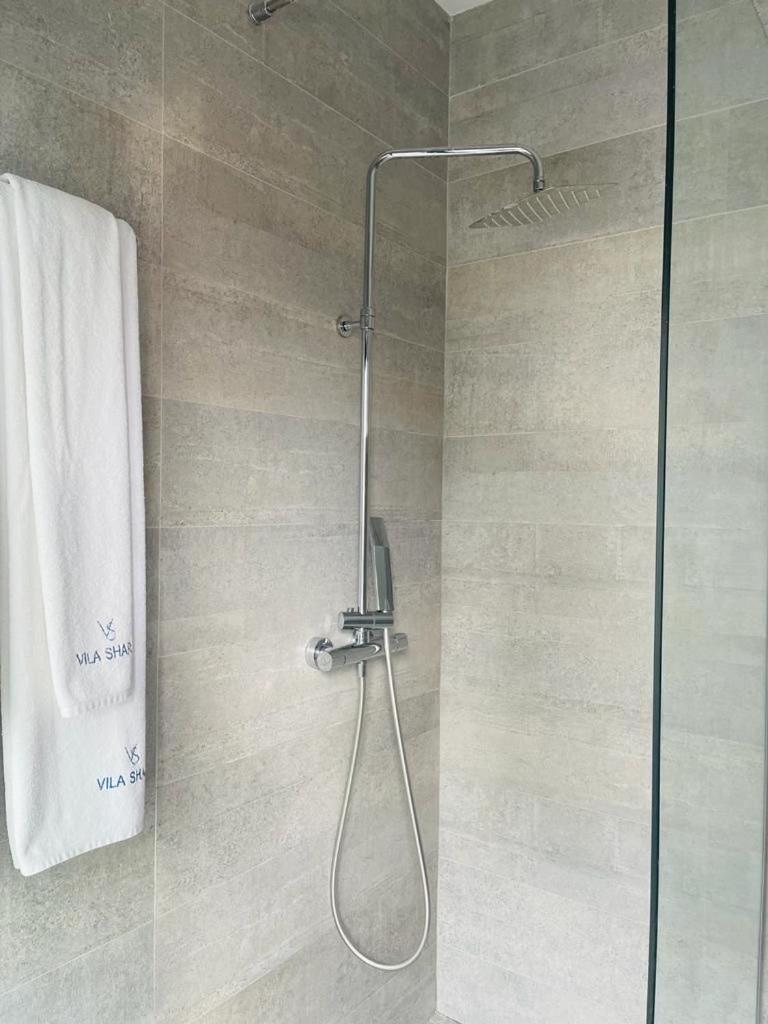 Vila Shard Boutique Hotel Tiranë Luaran gambar