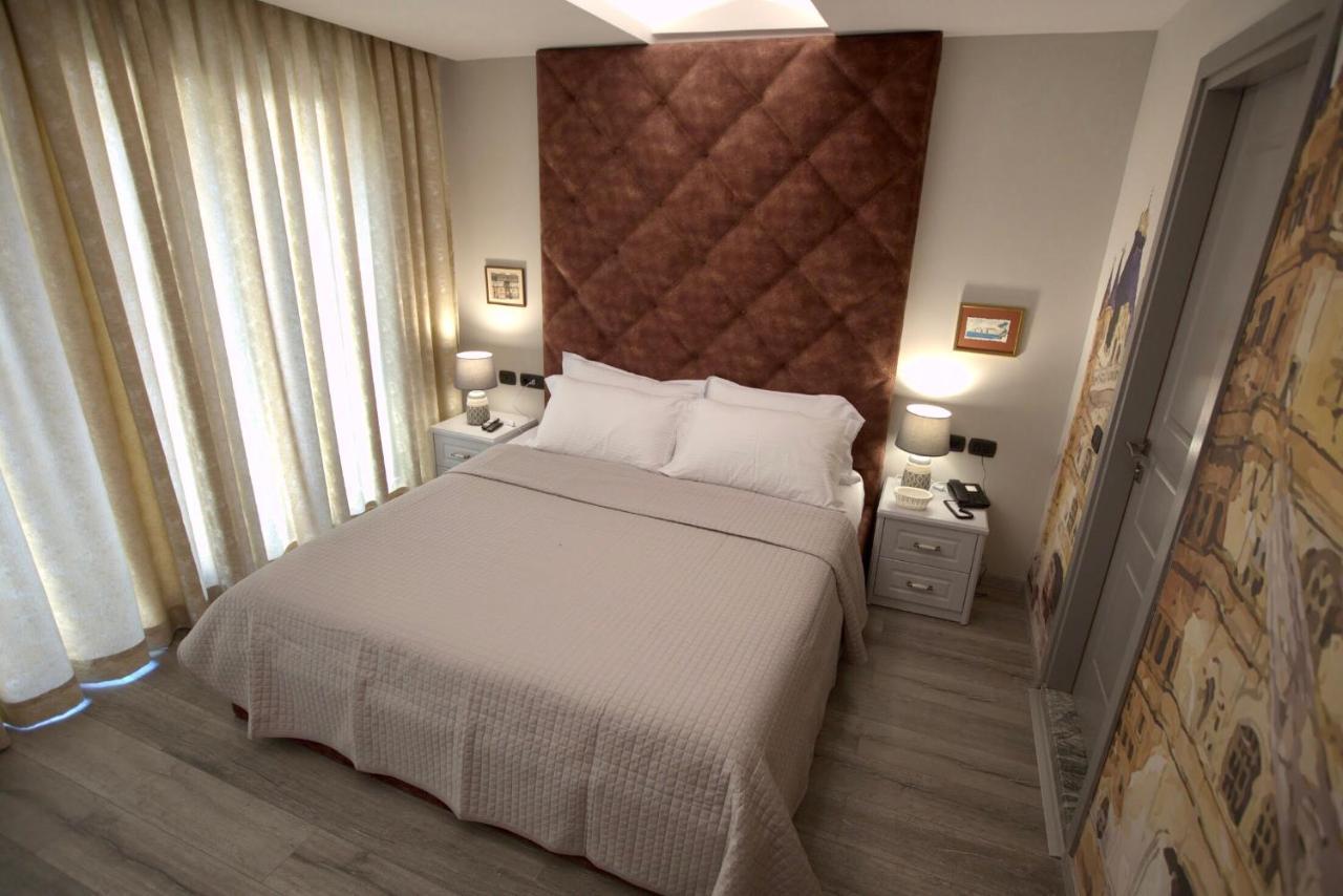 Vila Shard Boutique Hotel Tiranë Luaran gambar